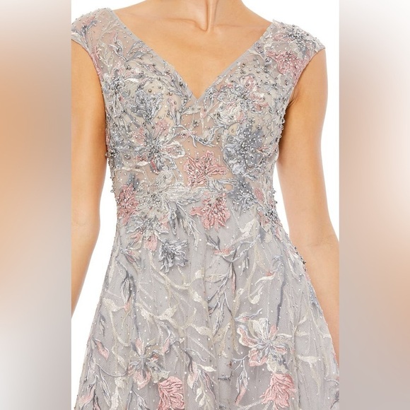 Mac Duggal Floral Embroidered V Neck Tulle Ballgown Illusion Cap Sleeve 20263 - Picture 4 of 17